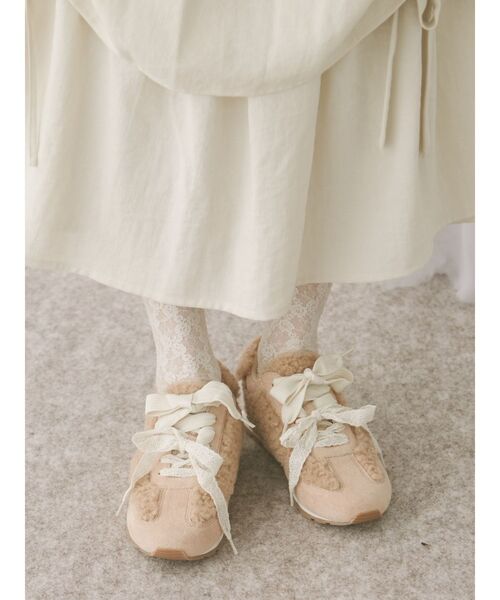 merry jenny（メリージェニー）の「Wリボンフェイクファースニーカー（スニーカー・レディース・ブラウン/ピンク/アイボリー・MEDIUM/LARGE）」の6枚目の写真