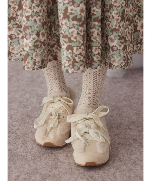merry jenny（メリージェニー）の「Wリボンフェイクファースニーカー（スニーカー・レディース・ブラウン/ピンク/アイボリー・MEDIUM/LARGE）」の10枚目の写真