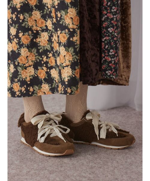 merry jenny（メリージェニー）の「Wリボンフェイクファースニーカー（スニーカー・レディース・ブラウン/ピンク/アイボリー・MEDIUM/LARGE）」の15枚目の写真