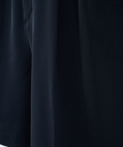 PUBLIC TOKYO（パブリックトウキョウ）の「ダブルタックハーフパンツ（その他パンツ・レディース・ネイビー/ブラウン・1/2）」の12枚目の写真