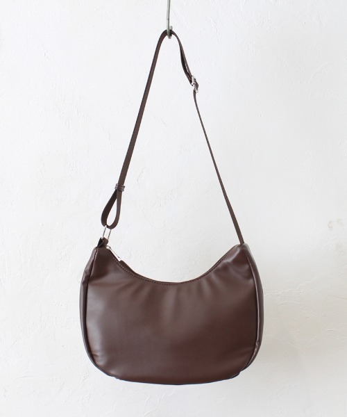 OVHEE Minette Shoulder Bag Ivory/フェイクレザー 肩掛けバッグ Per sist ence ショルダーバッグ バッグ フェイクレザーソフト