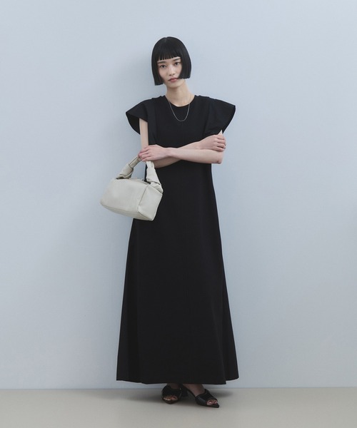 ADAM ET ROPE'(アダムエロペ)の「【WEB限定】セミフレアワンピース(ワンピース・レディース・ブラック/ブラウン/チャコールグレー・FREE)」の21枚目の写真
