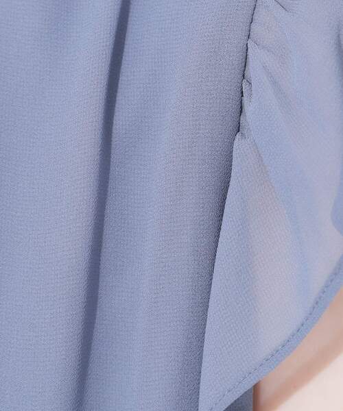 couture brooch（クチュールブローチ）の「【一枚で着映える・楽ちん・ドライタッチ】フリルスリーブワンピース（ワンピース・レディース・ブルー/サンドベージュ/ブラック系・36/40/38/42）」の8枚目の写真