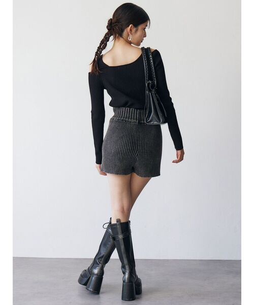 MURUA(ムルーア)の「ショルダーカットレイヤードライクリブニット(ニット/セーター・レディース・ブルー/ブラック/アイボリー・FREE)」の10枚目の写真