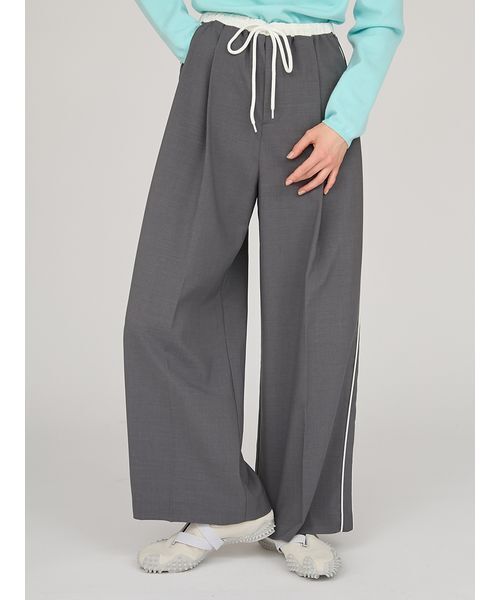 emmi（エミ）の「イージーケアサイドラインパンツ（スラックス・レディース・ブラック/オフホワイト/グレー・0/1）」の7枚目の写真