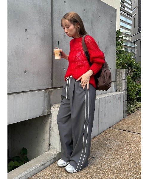 emmi（エミ）の「イージーケアサイドラインパンツ（スラックス・レディース・ブラック/オフホワイト/グレー・0/1）」の3枚目の写真