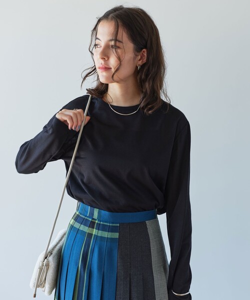 green label relaxing（グリーンレーベルリラクシング）の「シアー ロングスリーブ Tシャツ（Tシャツ/カットソー・レディース・オフホワイト/ブラック/ライトピンク/ライトブルー/その他1/その他2・FREE）」の3枚目の写真