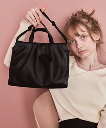 Cherir Mignon（シェリルミニョン）の「【Cherir Mignon】ギャザーデザインスクエアハンドバッグ（ハンドバッグ）」