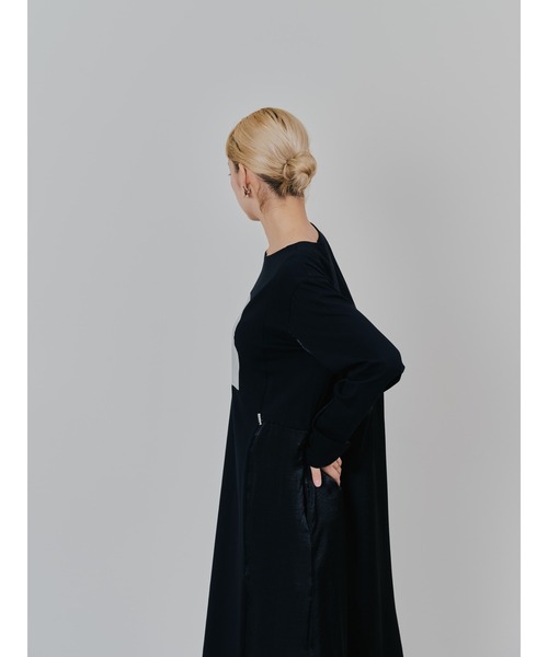 DOLLUPOOPS（ドールアップウップス）の「箔プリントカットソーワンピース（ワンピース・レディース・ブルー/ブラック/ブラウン・38）」の7枚目の写真