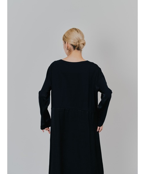 DOLLUPOOPS（ドールアップウップス）の「箔プリントカットソーワンピース（ワンピース・レディース・ブルー/ブラック/ブラウン・38）」の8枚目の写真