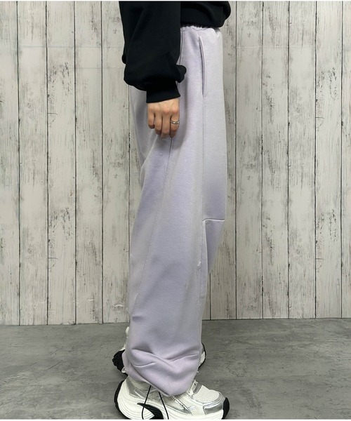GORGE(ゴージ)の「《裾ドロスト×ゆるストレート》レディース スウェットパンツ カーブシルエット 楽ちん 秋冬 美脚(その他パンツ・レディース・グレー/ブラック/ブラウン/オートミール/ラベンダー/ピンク・F)」の16枚目の写真