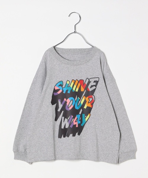 BAYFLOW（ベイフロー）の「[大人気!シーズンレスで着れる♪]アソートロゴBIG T(KIDS)（Tシャツ/カットソー・キッズ・オフホワイト/チャコール/パープル/グレー・140cm/130cm/120cm/110cm/150cm）」の3枚目の写真