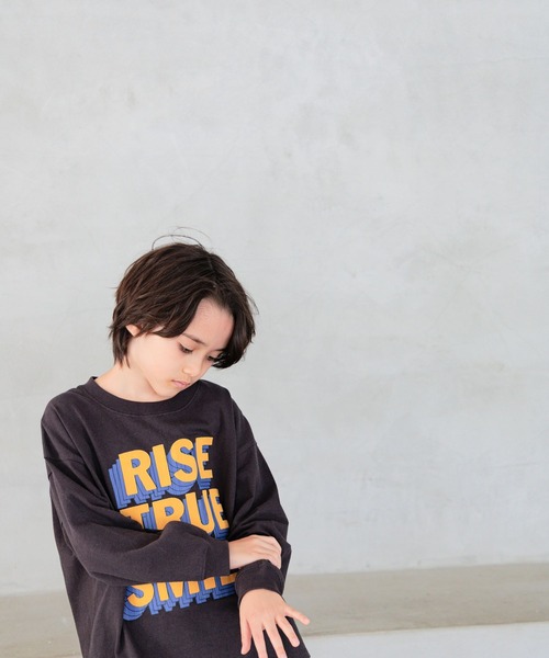 BAYFLOW（ベイフロー）の「[大人気!シーズンレスで着れる♪]アソートロゴBIG T(KIDS)（Tシャツ/カットソー・キッズ・オフホワイト/チャコール/パープル/グレー・140cm/130cm/120cm/110cm/150cm）」の8枚目の写真