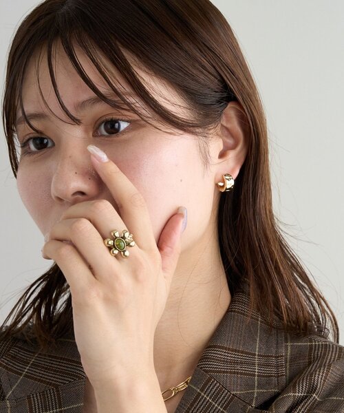 DISCOAT(ディスコート)の「【GOLDY】フラットたたきフープピアス(ピアス(両耳用)・レディース・シルバー/ゴールド・FREE)」の8枚目の写真