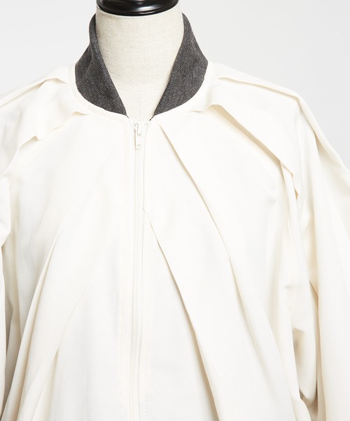 gomme（ゴム）の「T/Cグログラン　バルーンタックブルゾン（テーラードジャケット・レディース・アイボリー・MEDIUM）」の9枚目の写真