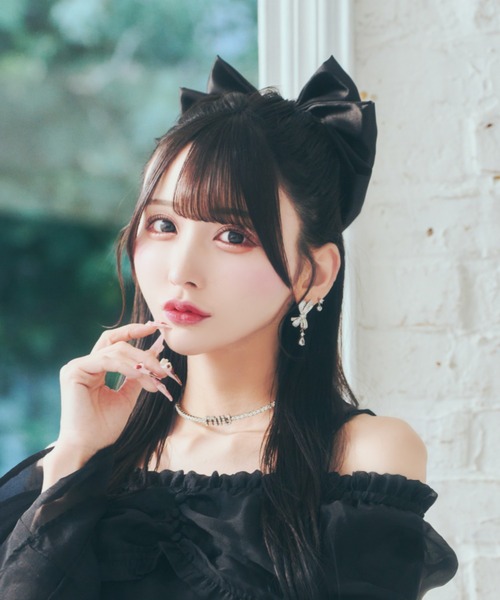 ReAmour(リアムール)の「ビッグリボンバレッタ(バレッタ/ヘアクリップ・レディース・ブラック/ピンク/ホワイト/ブラック系その他/ブルー・FREE)」の6枚目の写真