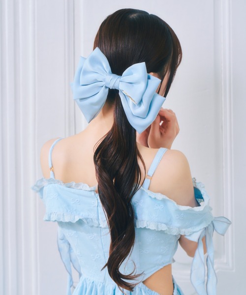 ReAmour(リアムール)の「ビッグリボンバレッタ(バレッタ/ヘアクリップ・レディース・ブラック/ピンク/ホワイト/ブラック系その他/ブルー・FREE)」の15枚目の写真