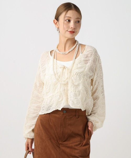 BAYFLOW（ベイフロー）の「[夏から秋に活躍]シャーリングシフォンカーディガン（カーディガン/ボレロ・レディース・オフホワイト/ブラック・FREE）」の5枚目の写真