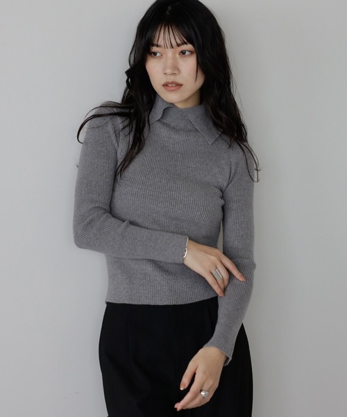 ENC（エンク）の「back button high neck knit with collar / ポロ襟付きバックボタンハイネックもっちりニット（ニット/セーター・レディース・ネイビー/グレー/オフホワイト・FREE）」の11枚目の写真
