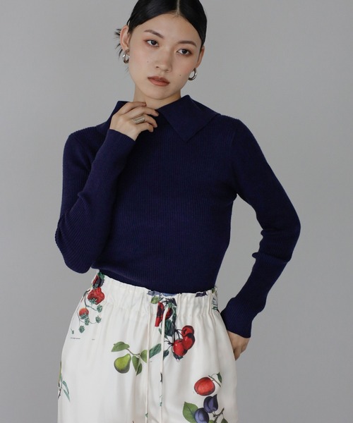 ENC（エンク）の「back button high neck knit with collar / ポロ襟付きバックボタンハイネックもっちりニット（ニット/セーター・レディース・ネイビー/グレー/オフホワイト・FREE）」の20枚目の写真
