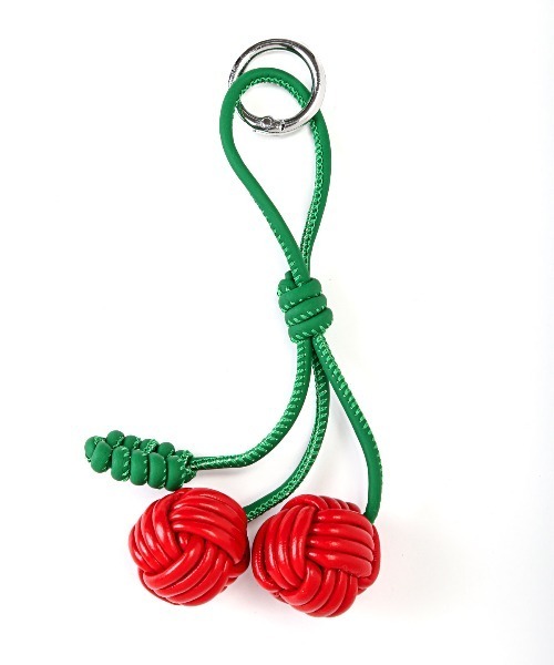 crossi（クロッシー）の「編み込みPUレザーチェリーチャーム レザーチャーム さくらんぼ チェリー（チャーム・レディース・イエロー/ピンク/レッド/ブルー/ブラック・FREE）」の9枚目の写真