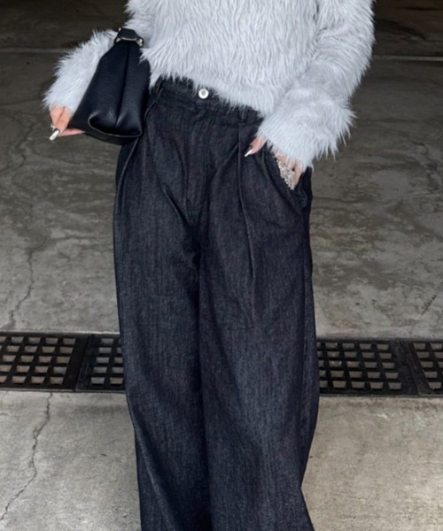 Lui's(ルイス)の「タックワイドデニム(デニムパンツ・レディース・ブラック/ネイビー・38/36)」の4枚目の写真