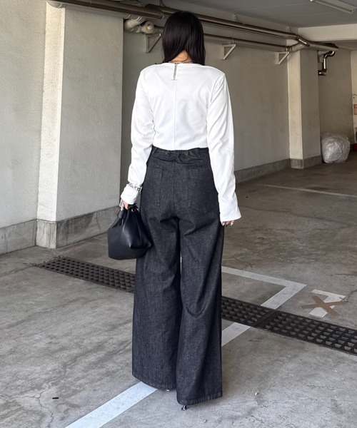 Lui's(ルイス)の「タックワイドデニム(デニムパンツ・レディース・ブラック/ネイビー・38/36)」の7枚目の写真