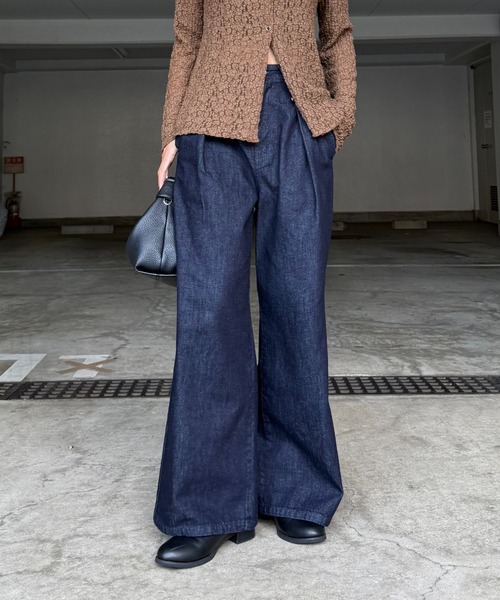 Lui's(ルイス)の「タックワイドデニム(デニムパンツ・レディース・ブラック/ネイビー・38/36)」の14枚目の写真