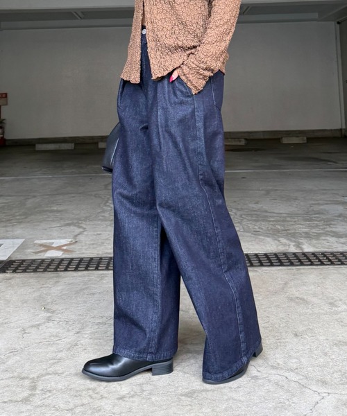 Lui's(ルイス)の「タックワイドデニム(デニムパンツ・レディース・ブラック/ネイビー・38/36)」の15枚目の写真
