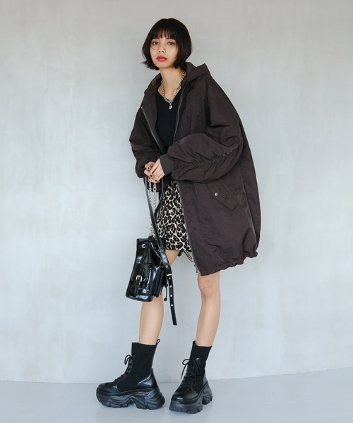 美品♡PAGEBOY モンスターパーカーコート（フード取り外し可能　軽量） セール】モンスターパーカーコート【フード取り外し可能・軽量