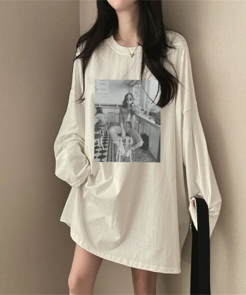 LETee(レティー)の「ボックスプリント ルーズフィットトップス(Tシャツ/カットソー・レディース・ブラック/ホワイト/ライトグレー/ネイビー・FREE)」の1枚目の写真