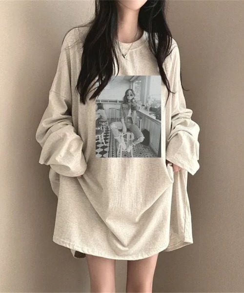 LETee(レティー)の「ボックスプリント ルーズフィットトップス(Tシャツ/カットソー・レディース・ブラック/ホワイト/ライトグレー/ネイビー・FREE)」の3枚目の写真