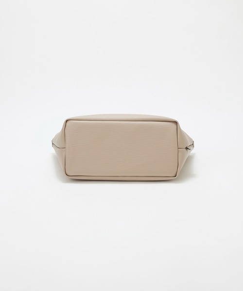 Breath TOPKAPI(ブレストプカピ)の「【Breath TOPKAPI】RIPPLE リプル レザーハンドル A4 トートバッグ(トートバッグ・レディース・ブラック/アイボリー/グレイッシュベージュ・FREE)」の9枚目の写真