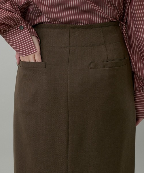 INED（イネド）の「ライトカルゼ ラップ風タイトスカート（スカート・レディース・ブラック/ベージュ/ブラウン・7号/9号/11号）」の5枚目の写真