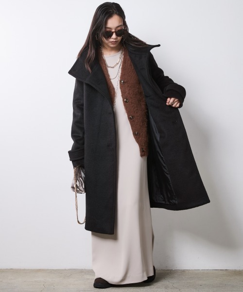 CHIC STYLE(シックスタイル)の「クルーネックマキシワンピース<大きいサイズ有>シックスタイル(ワンピース・レディース・ブラック/ベージュ・5L/4L/3L/LL/L/M)」の10枚目の写真