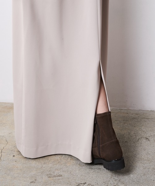 CHIC STYLE(シックスタイル)の「クルーネックマキシワンピース<大きいサイズ有>シックスタイル(ワンピース・レディース・ブラック/ベージュ・5L/4L/3L/LL/L/M)」の19枚目の写真