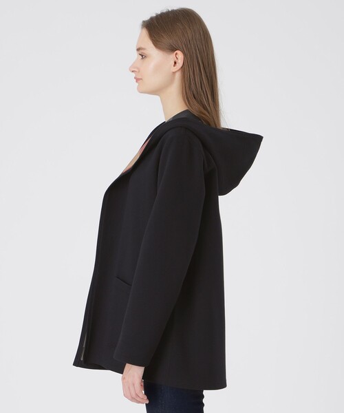 BLUE LABEL CRESTBRIDGE（ブルーレーベルクレストブリッジ）の「クレストブリッジチェックリバーシブルダンボールミディ丈コーディガン（カーディガン/ボレロ・レディース・ベージュ/ダークネイビー/ブラック/ブルー・38）」の7枚目の写真
