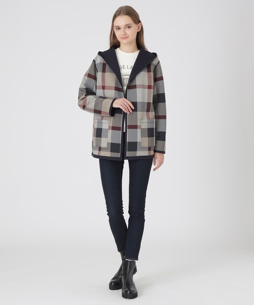 BLUE LABEL CRESTBRIDGE（ブルーレーベルクレストブリッジ）の「クレストブリッジチェックリバーシブルダンボールミディ丈コーディガン（カーディガン/ボレロ・レディース・ベージュ/ダークネイビー/ブラック/ブルー・38）」の16枚目の写真