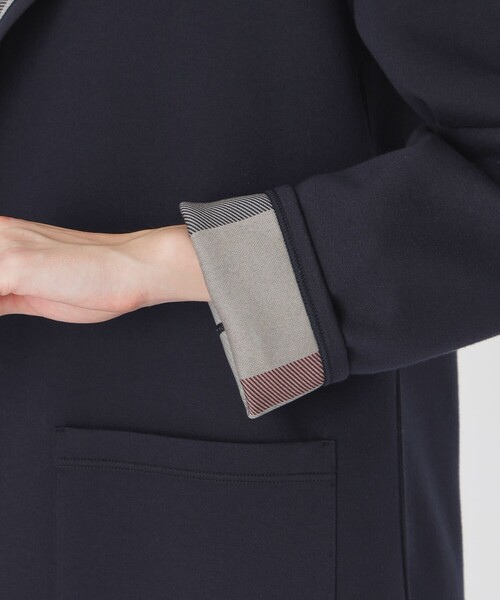 BLUE LABEL CRESTBRIDGE（ブルーレーベルクレストブリッジ）の「クレストブリッジチェックリバーシブルダンボールミディ丈コーディガン（カーディガン/ボレロ・レディース・ベージュ/ダークネイビー/ブラック/ブルー・38）」の20枚目の写真