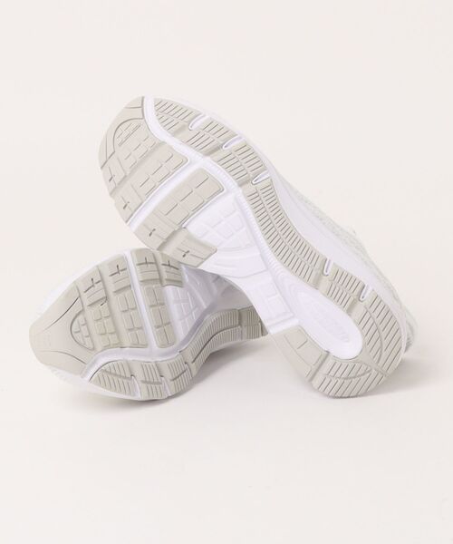 MoonStar（ムーンスター）の「《moonstar》SNGY U28（スリッポン・レディース・ブラック×ブラック/ホワイト×ホワイト・22.5cm/23.0cm/23.5cm/24.0cm/24.5cm/25.0cm/25.5cm/26.0cm/26.5cm/27.0cm/28.0cm）」の4枚目の写真