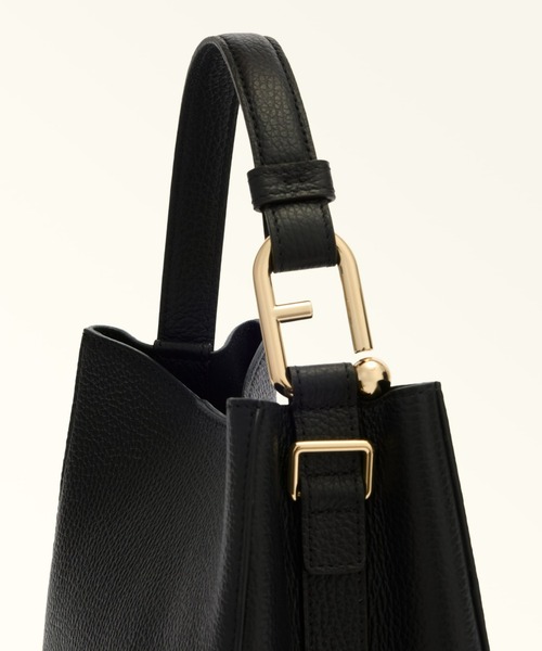 FURLA(フルラ)の「フルラ ヌヴォラ (Furla Nuvola) バケットバッグ MINI(ショルダーバッグ・レディース・ブラック/ダークブルー/バーガンディー/ストーン/オフホワイト/モカ・ONE SIZE)」の18枚目の写真
