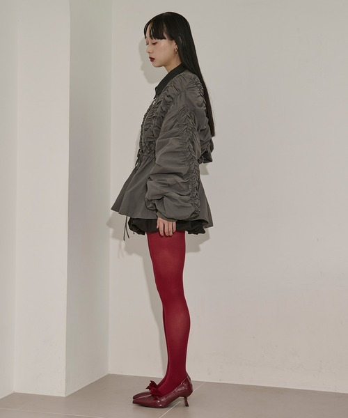 Ezick（エジック）の「peplum blouson シャーリングボリュームブルゾン（ブルゾン・レディース・ブラック/カーキ・FREE）」の19枚目の写真