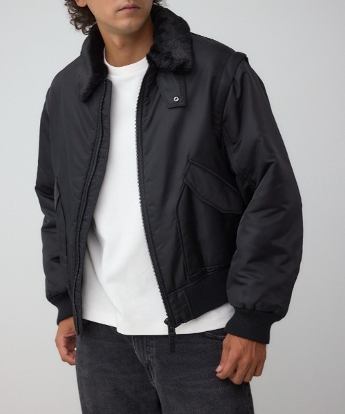 AZUL by moussy（アズールバイマウジー）の「デタッチャブルBZ（ブルゾン・メンズ・ブラック/カーキ・MEDIUM/LARGE）」の2枚目の写真