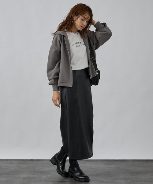 abahouse mavie(アバハウスマヴィ)の「シルキーダンボールフーディー(パーカー・レディース・アイボリー/チャコールグレー/スミクロ・フリー)」の15枚目の写真