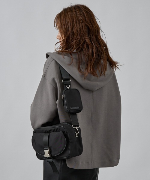 abahouse mavie(アバハウスマヴィ)の「シルキーダンボールフーディー(パーカー・レディース・アイボリー/チャコールグレー/スミクロ・フリー)」の18枚目の写真