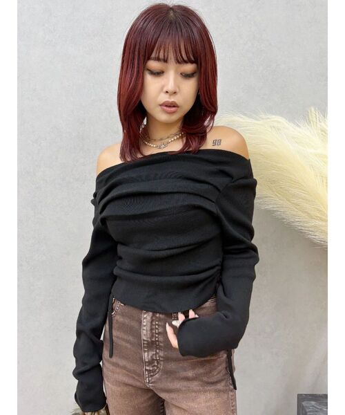 EVRIS（エヴリス）の「サイドドロストオフショルニットトップス（ニット/セーター・レディース・ホワイト/ブラック・FREE）」の11枚目の写真