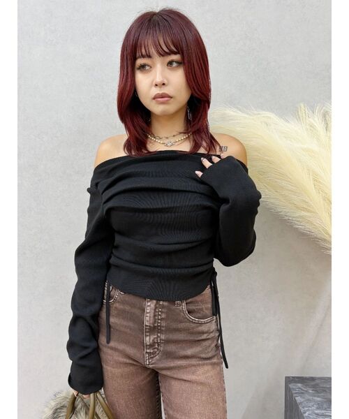 EVRIS（エヴリス）の「サイドドロストオフショルニットトップス（ニット/セーター・レディース・ホワイト/ブラック・FREE）」の13枚目の写真