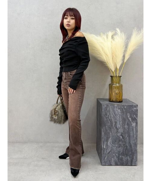 EVRIS（エヴリス）の「サイドドロストオフショルニットトップス（ニット/セーター・レディース・ホワイト/ブラック・FREE）」の15枚目の写真