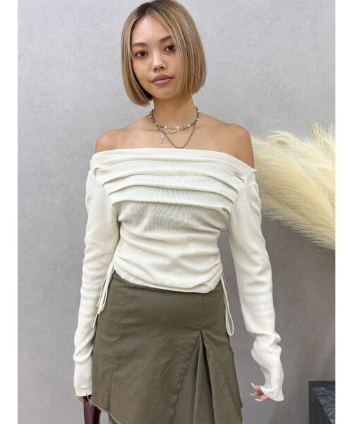 EVRIS（エヴリス）の「サイドドロストオフショルニットトップス（ニット/セーター・レディース・ホワイト/ブラック・FREE）」の19枚目の写真