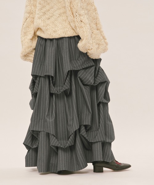 tuck design volume skirt / タックデザインボリュームスカート